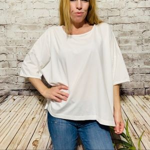‼️🆕GAP LOVE OVERSIZED White T Size M‼️